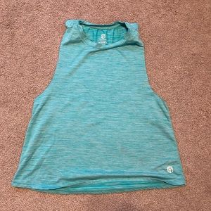 Born primitive elevate crop 2.0